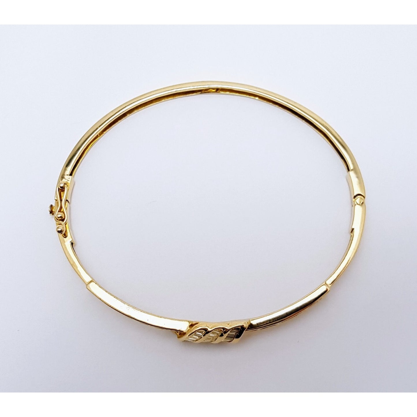 14K Yellow Gold Spiral Baguette Diamond Bangle Bracelet