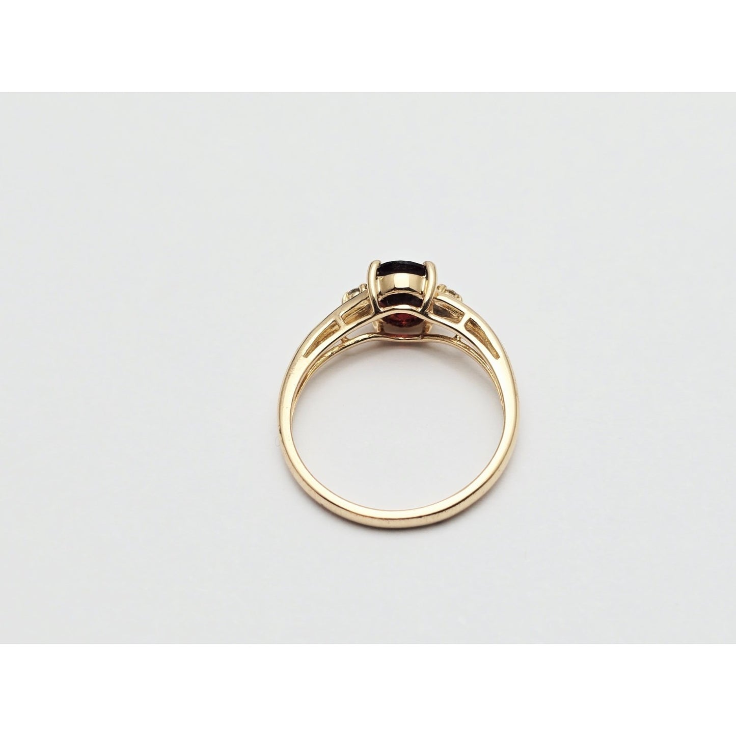 14K Yellow Gold Oval Garnet & Diamond Ring