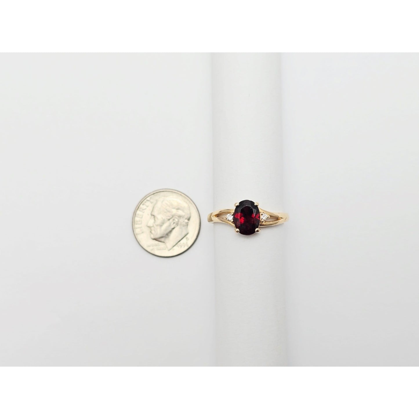 14K Yellow Gold Oval Garnet & Diamond Ring