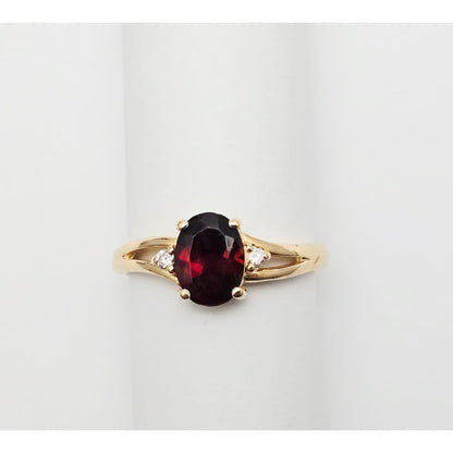 14K Yellow Gold Oval Garnet & Diamond Ring