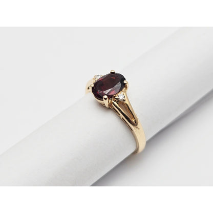 14K Yellow Gold Oval Garnet & Diamond Ring