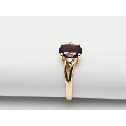 14K Yellow Gold Oval Garnet & Diamond Ring