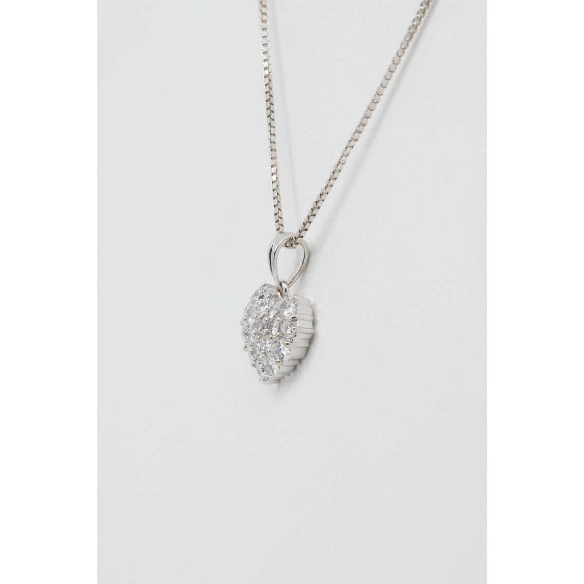 18K White Gold Diamond 3D Heart Charm Pendant 0.65ct
