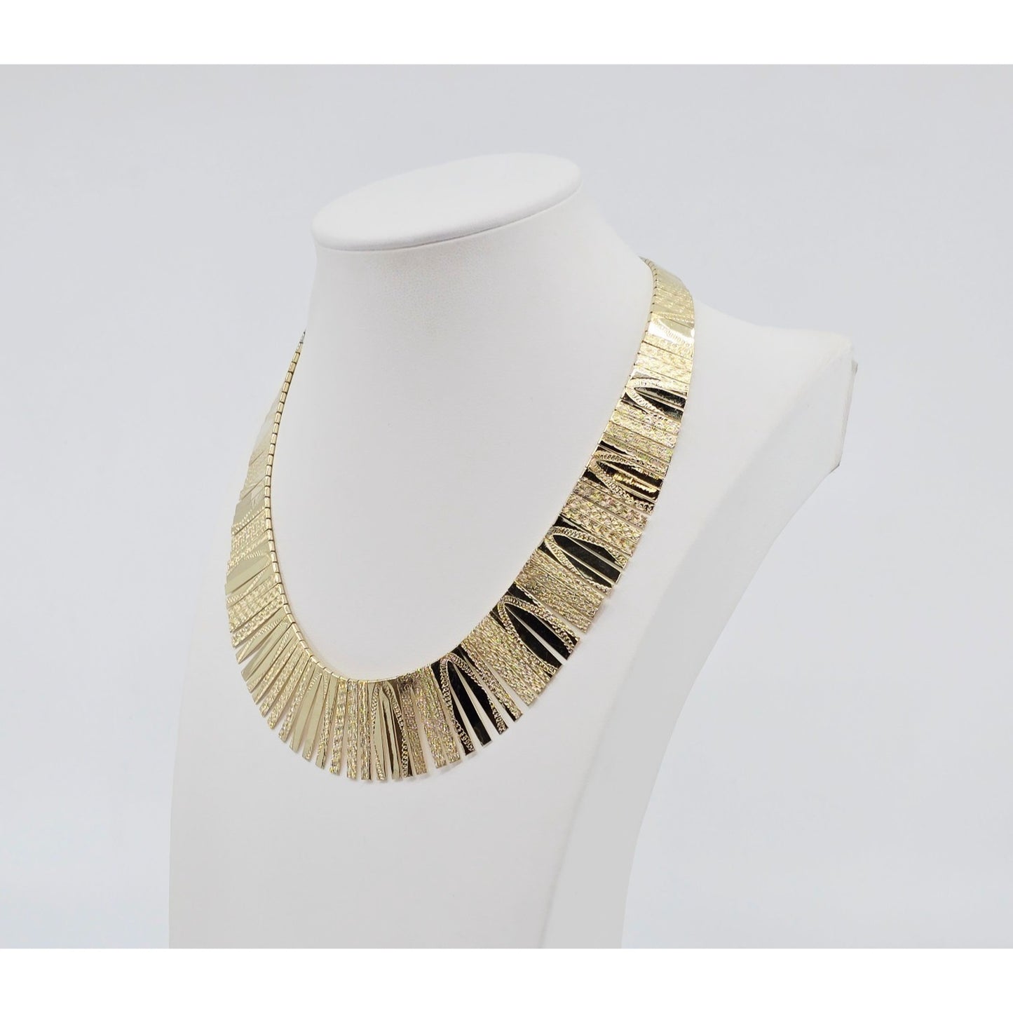 14K Yellow Gold Graduated Flat Collar Statement Link Chain Necklace
