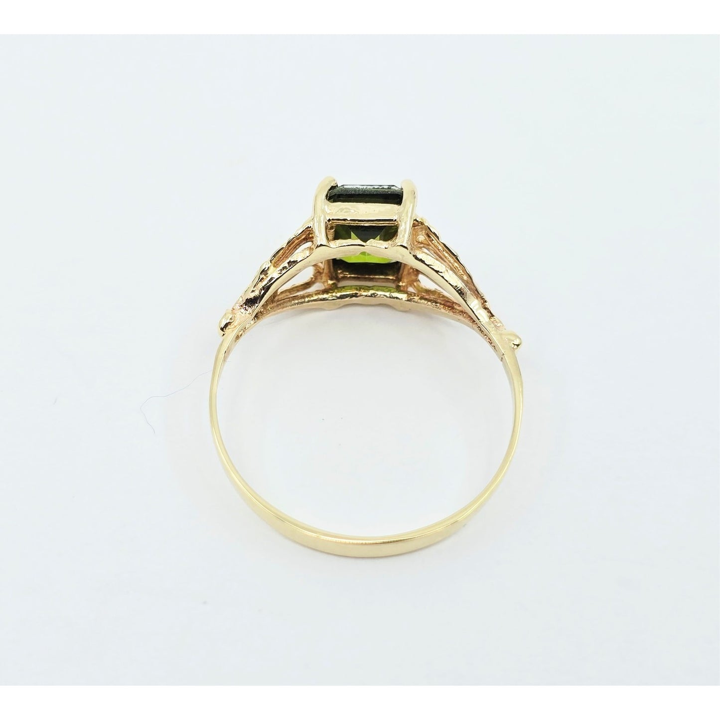 10K Yellow Gold Green Peridot Ring