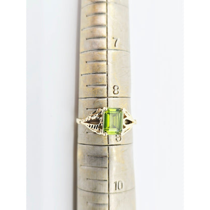 10K Yellow Gold Green Peridot Ring