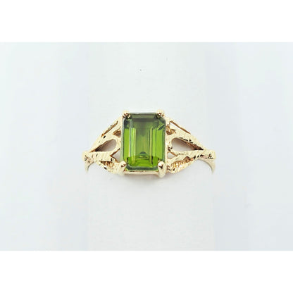 10K Yellow Gold Green Peridot Ring