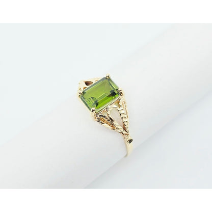 10K Yellow Gold Green Peridot Ring