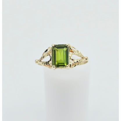 10K Yellow Gold Green Peridot Ring