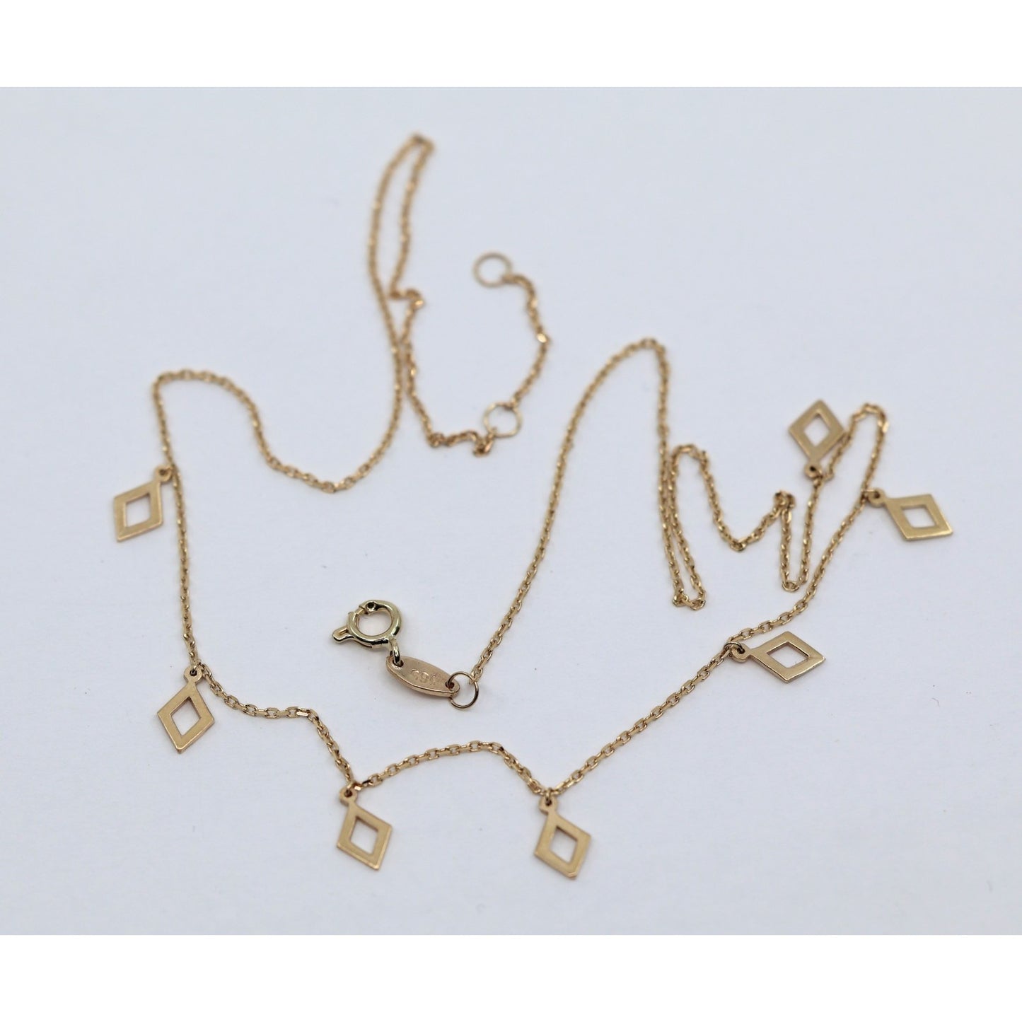 14K Yellow Gold Resizable Dangling Diamond Shaped Charm Link Chain Necklace