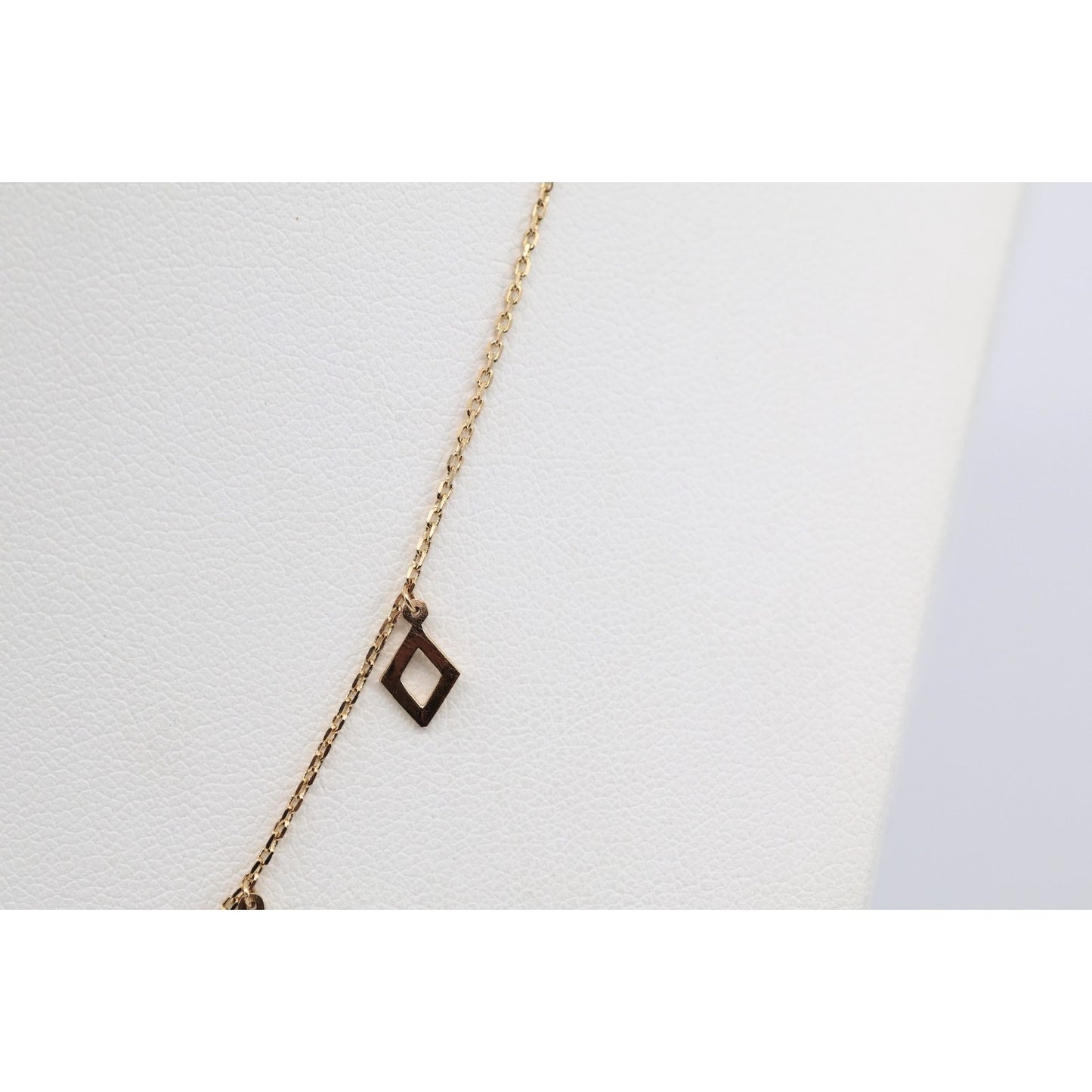14K Yellow Gold Resizable Dangling Diamond Shaped Charm Link Chain Necklace