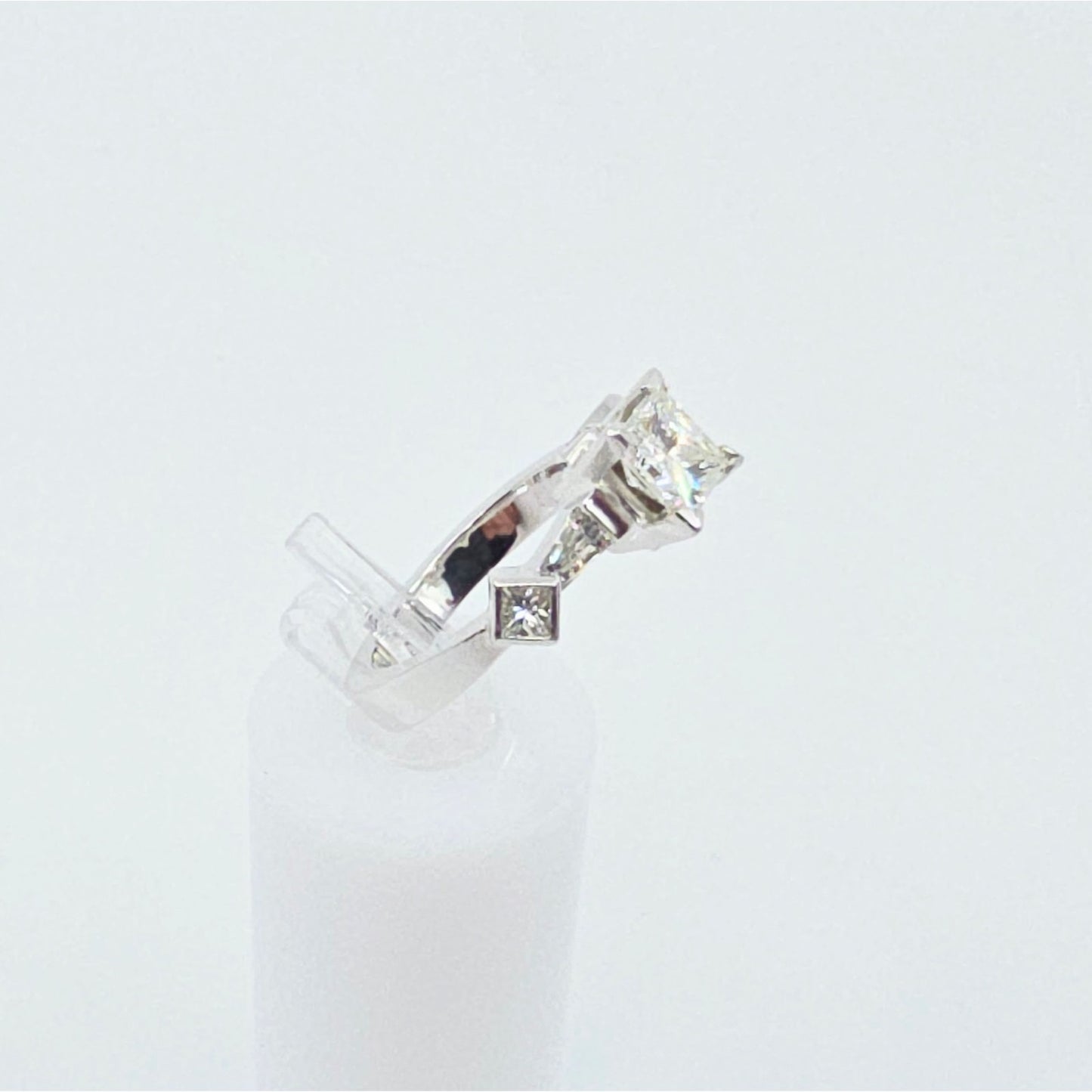Beautiful Solid Platinum Princess Cut Diamond Engagement Ring 1.05ct EGL Report
