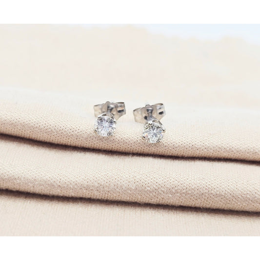 14K White Gold Round Cut Diamond Stud Earrings