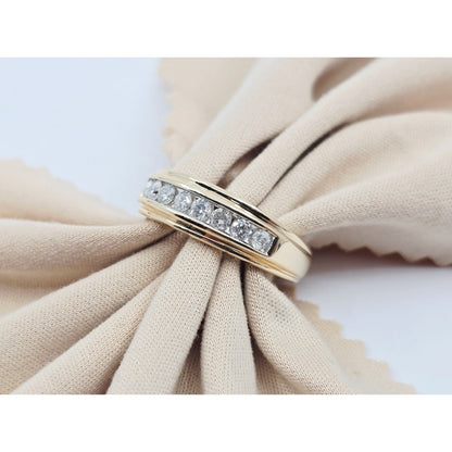 10K Yellow Gold Single Row Diamond Wedding Band Ring