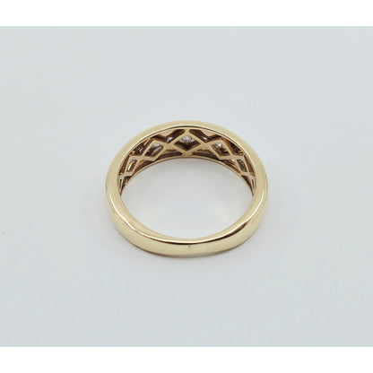 10K Yellow Gold Single Row Diamond Wedding Band Ring
