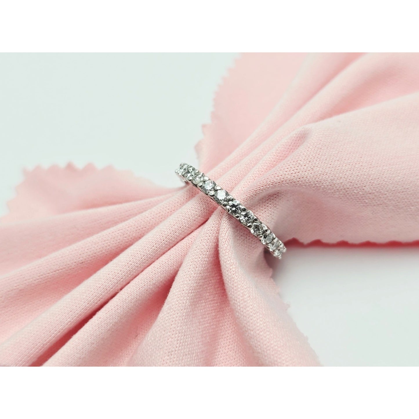 14K White Gold Diamond Eternity Wedding Band Ring