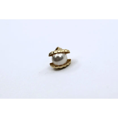14K Yellow Gold Pearl Drop Dangle Sea Shell Clam Charm Pendant