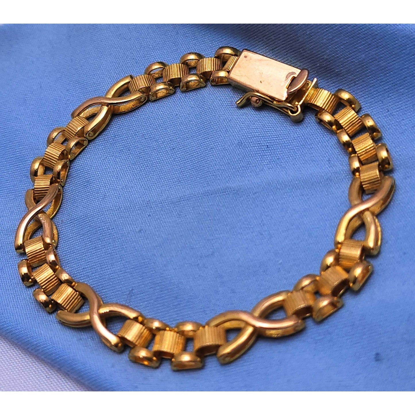 21K Yellow Gold Infinity Link Chain Bracelet