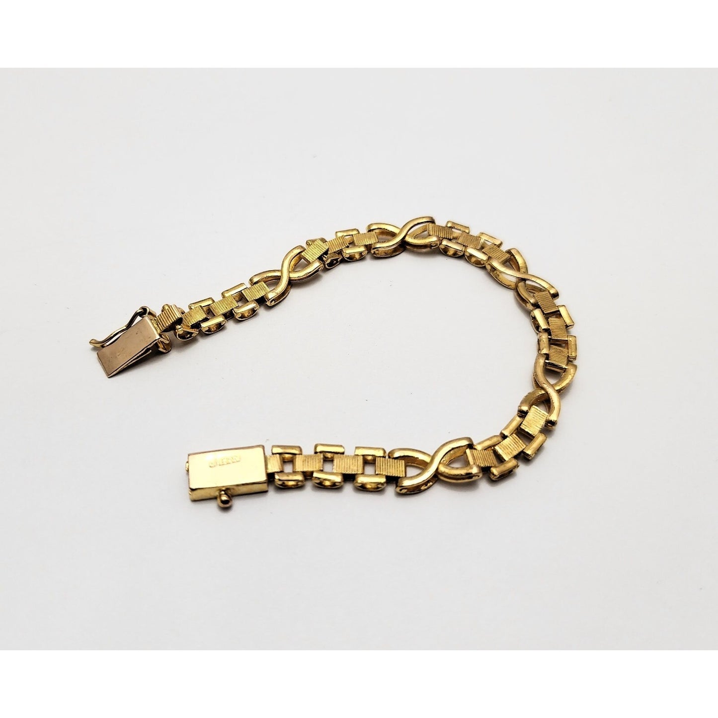 21K Yellow Gold Infinity Link Chain Bracelet