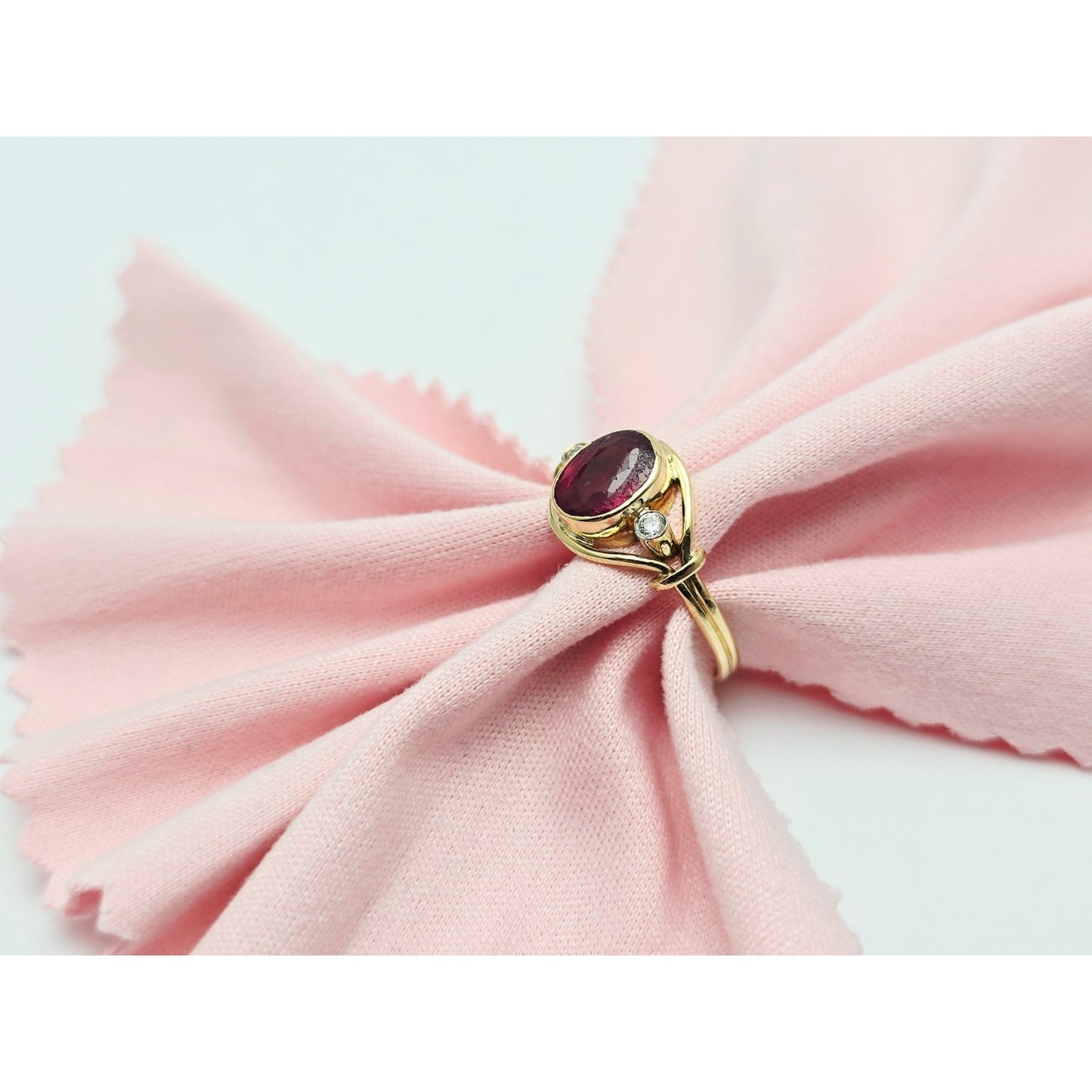 18K Yellow Gold Tourmaline & Diamond Ring