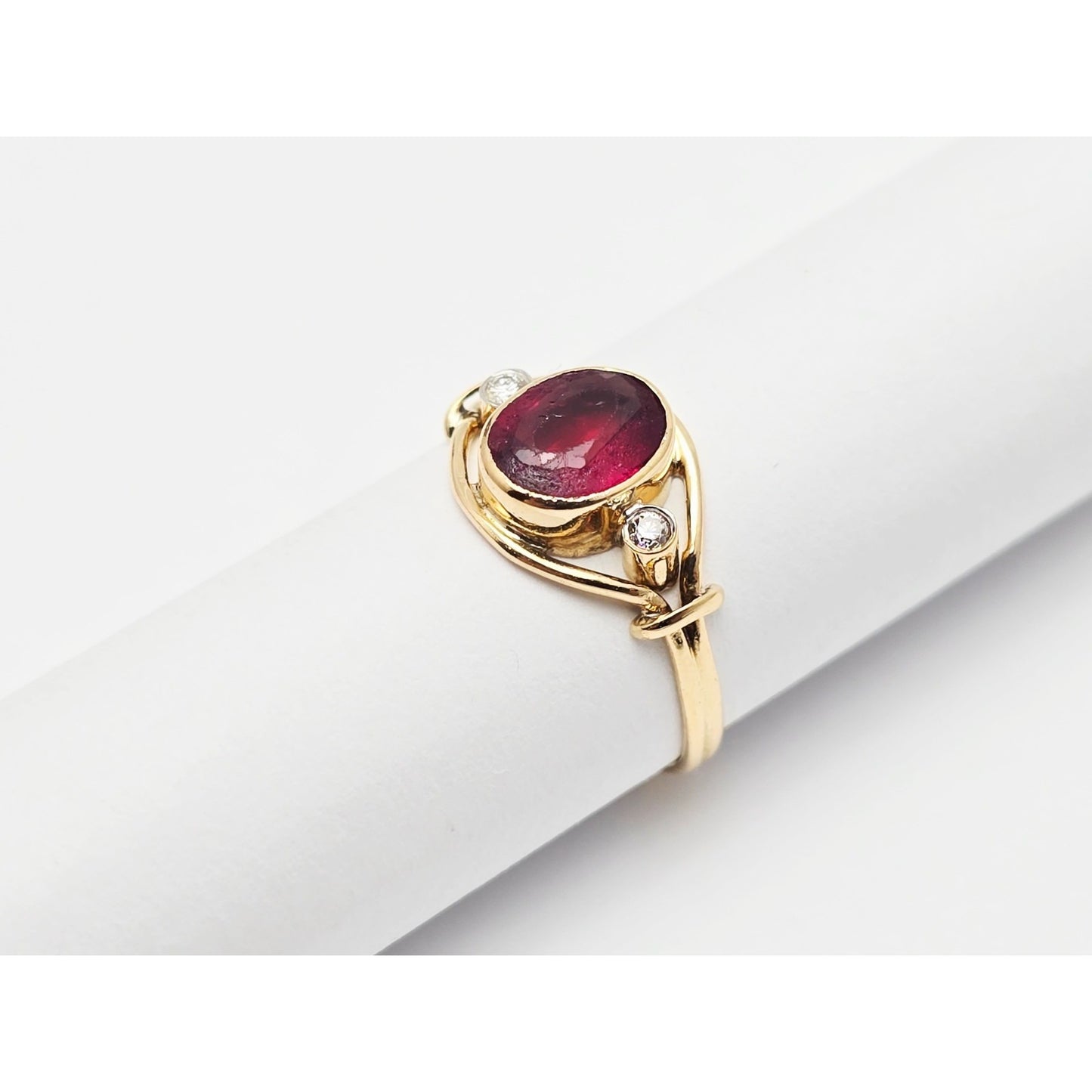 18K Yellow Gold Tourmaline & Diamond Ring