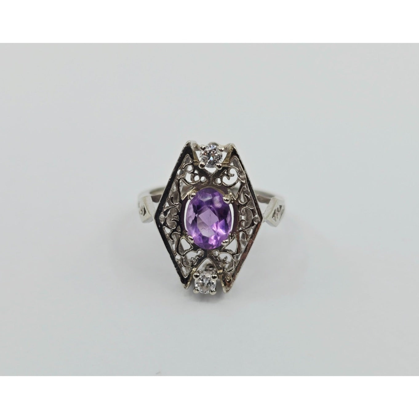 14K White Gold Amethyst & Diamond Ring