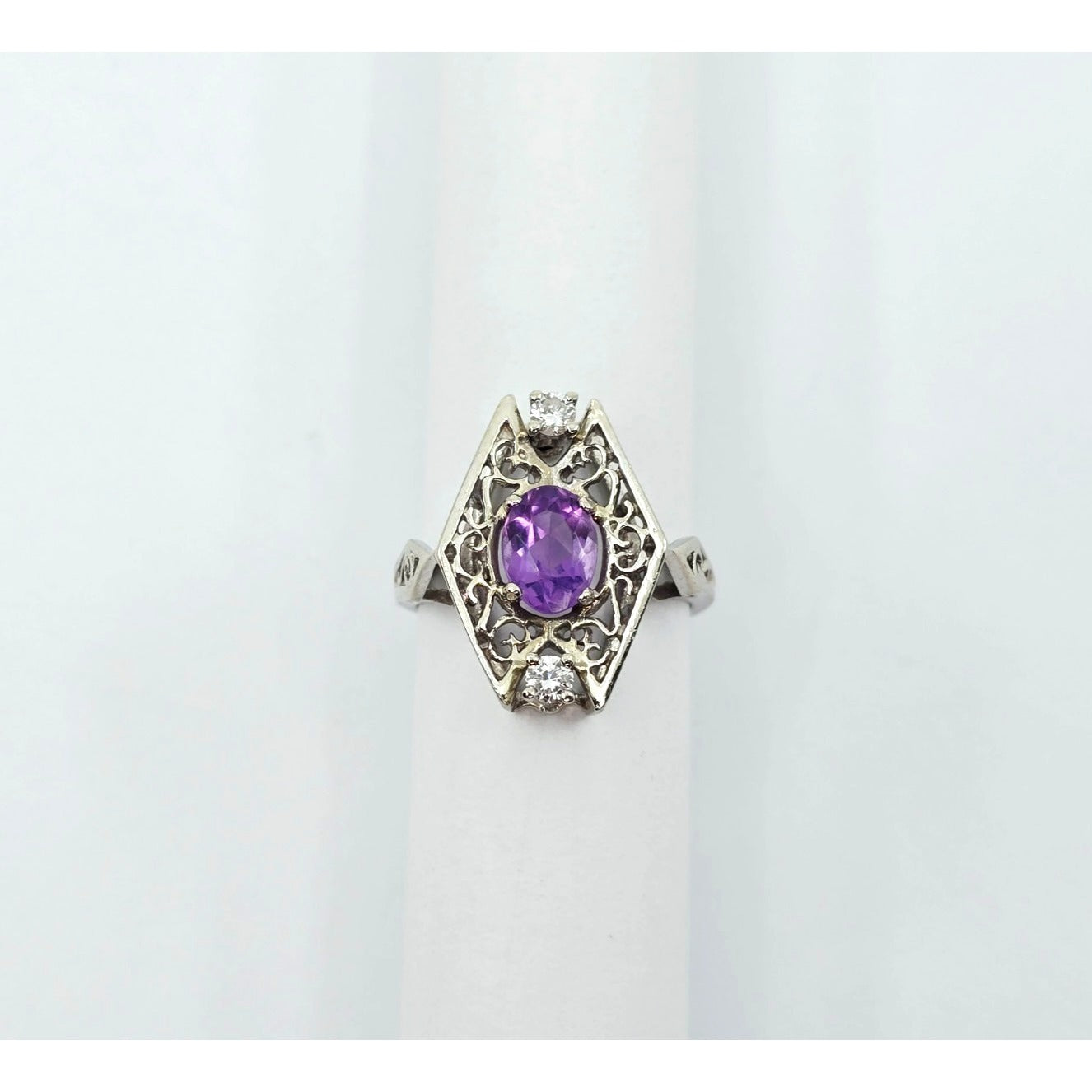 14K White Gold Amethyst & Diamond Ring