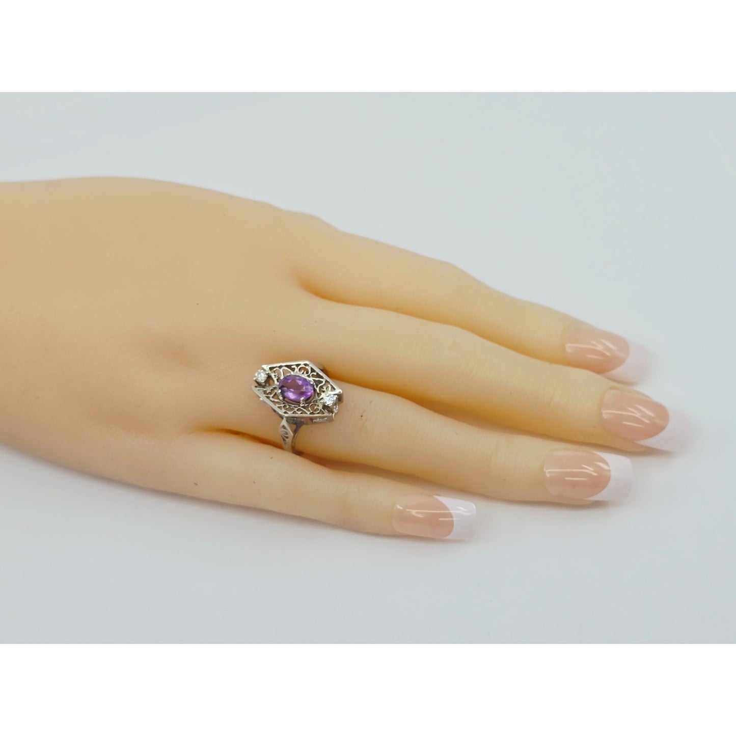 14K White Gold Amethyst & Diamond Ring