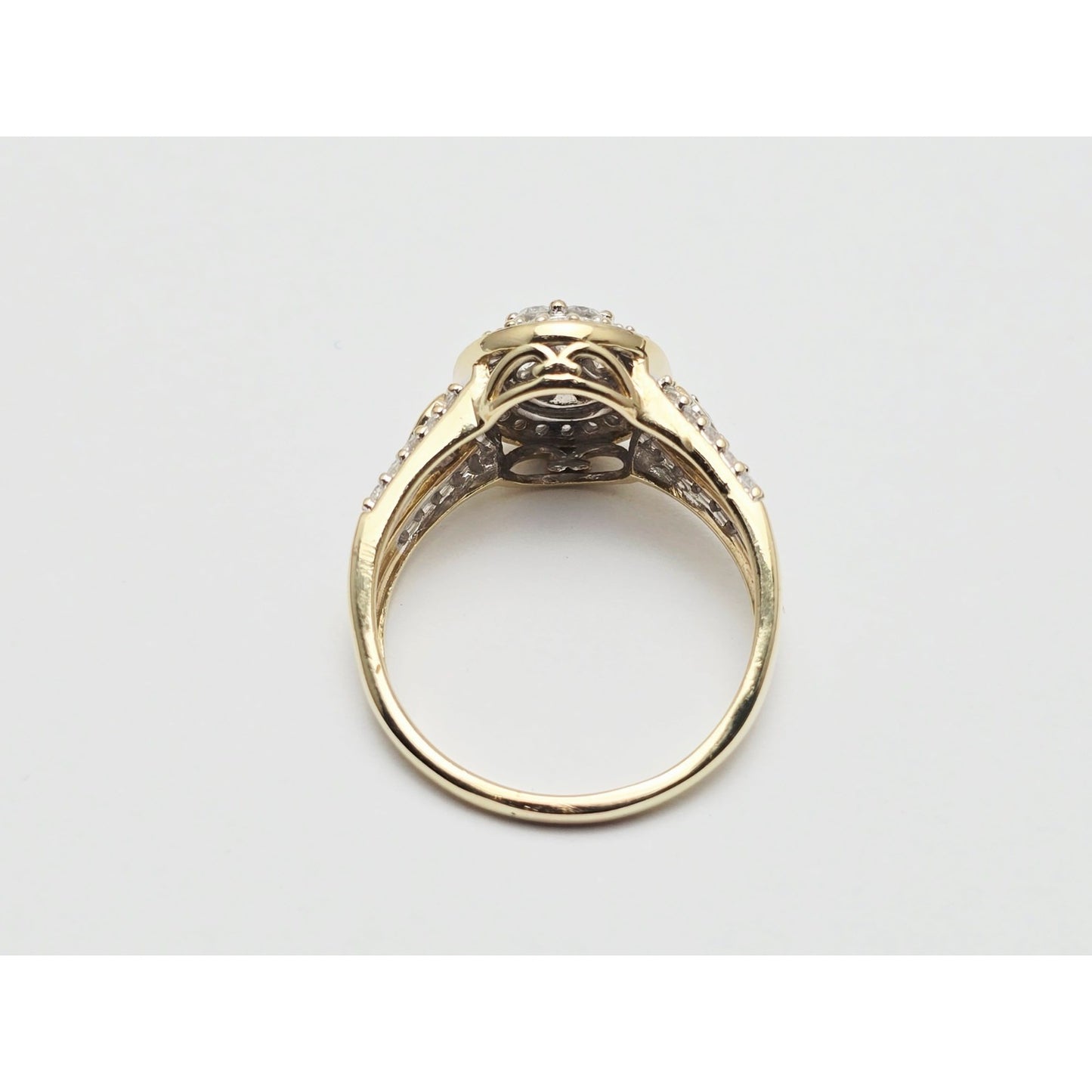 10K Yellow Gold Diamond Oval Shaped Ring