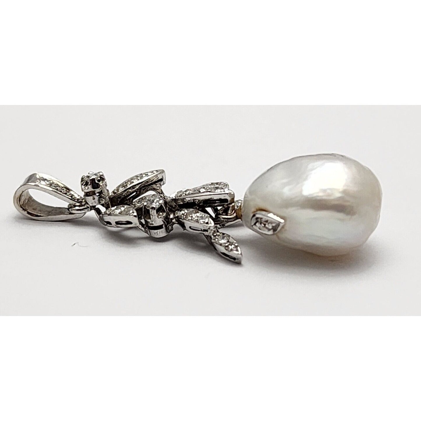 18K Solid White Gold Pearl & Diamond Drop Dangle Charm Pendant