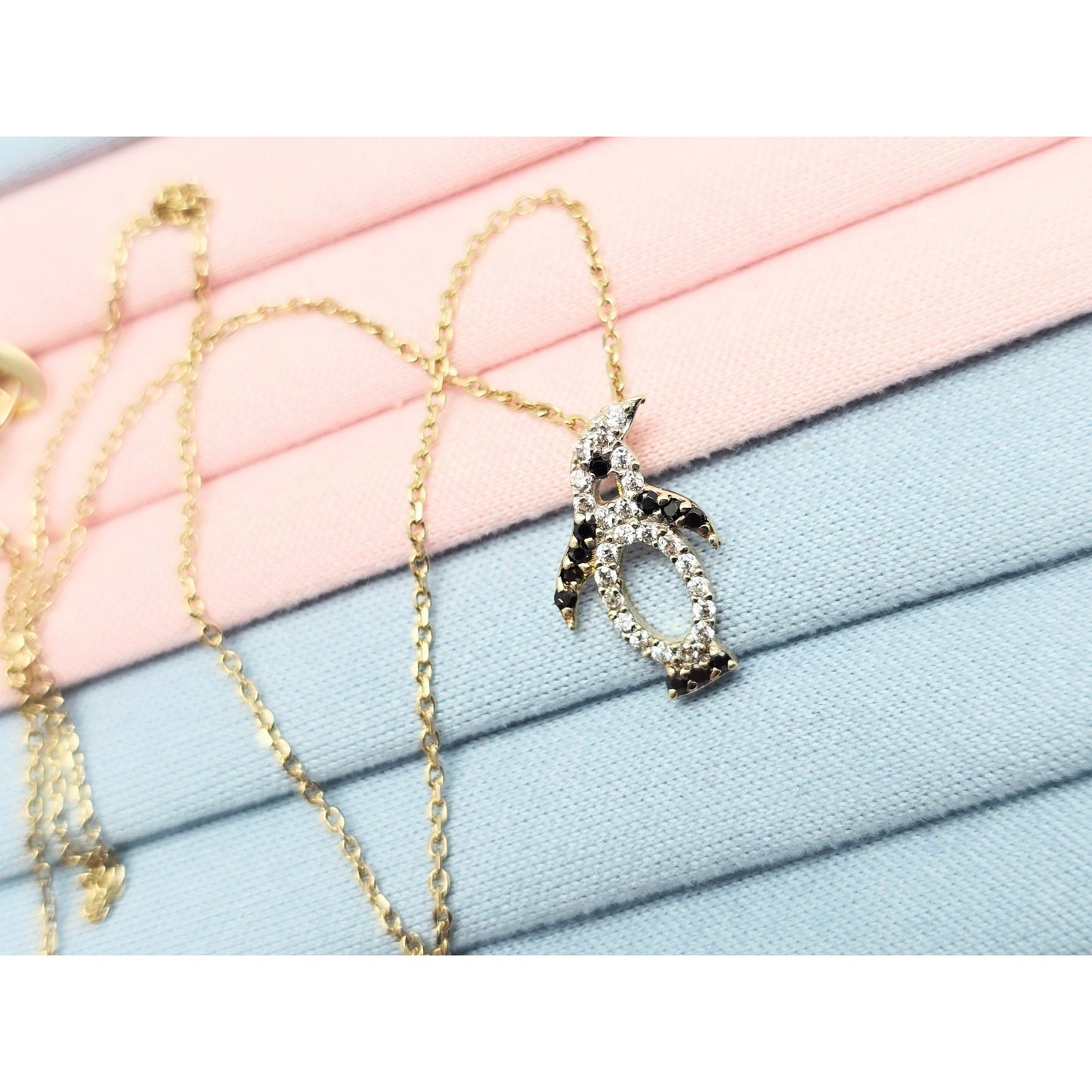 14K Yellow Gold Cable Link Chain Necklace & Penguin CZ & Onyx Charm Pendant