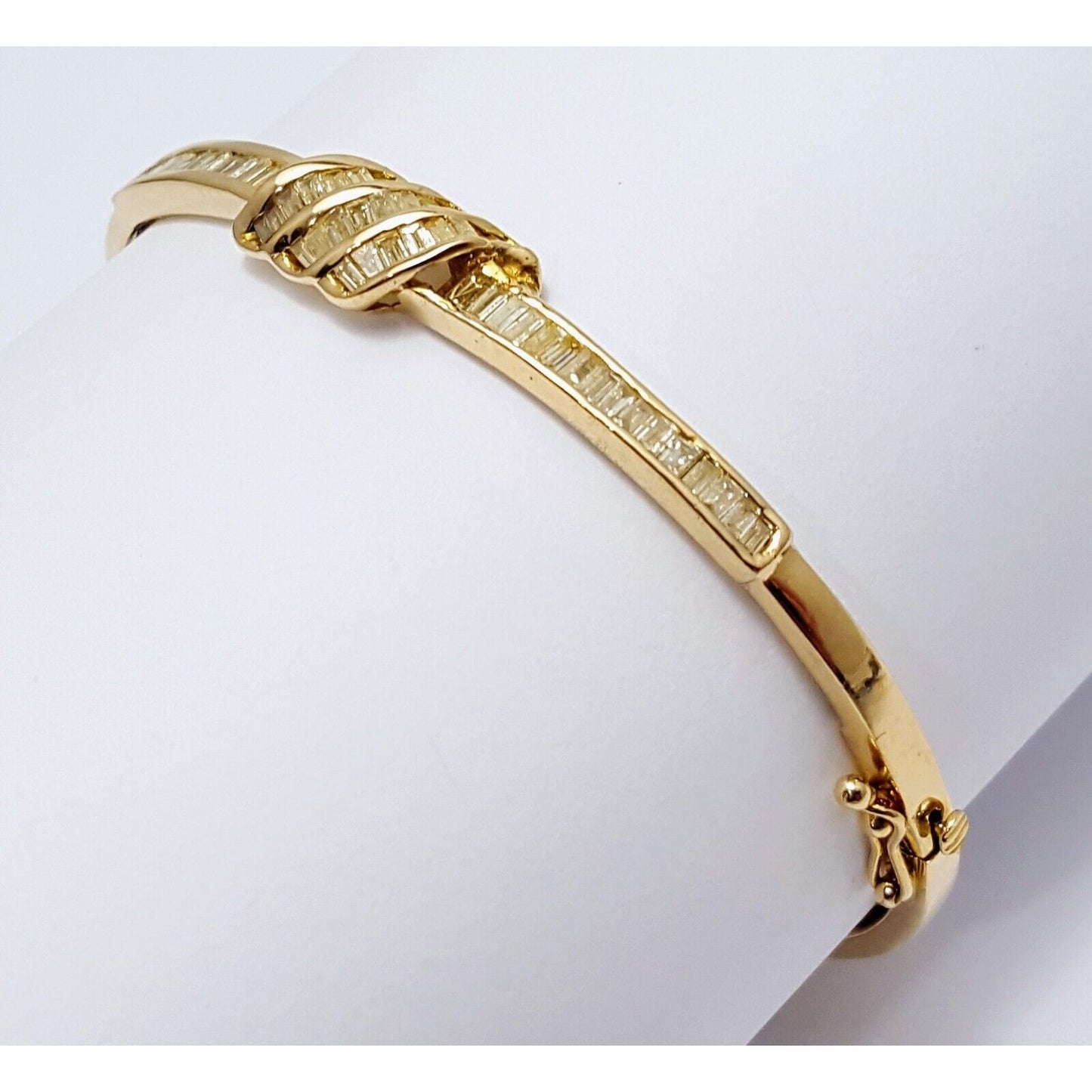 14K Solid Yellow Gold Spiral Baguette Diamond Bangle Bracelet