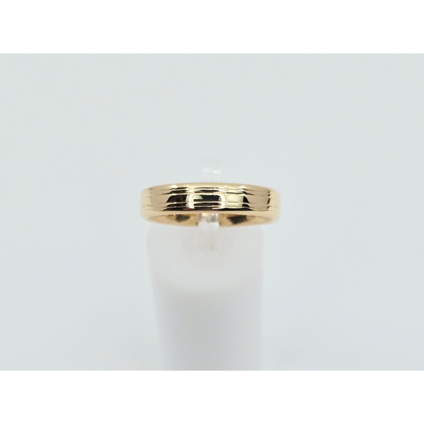 18K Yellow Gold Polished Lined Wedding Band Ring