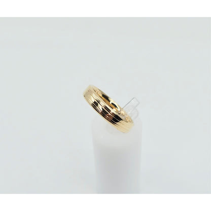 18K Yellow Gold Polished Lined Wedding Band Ring