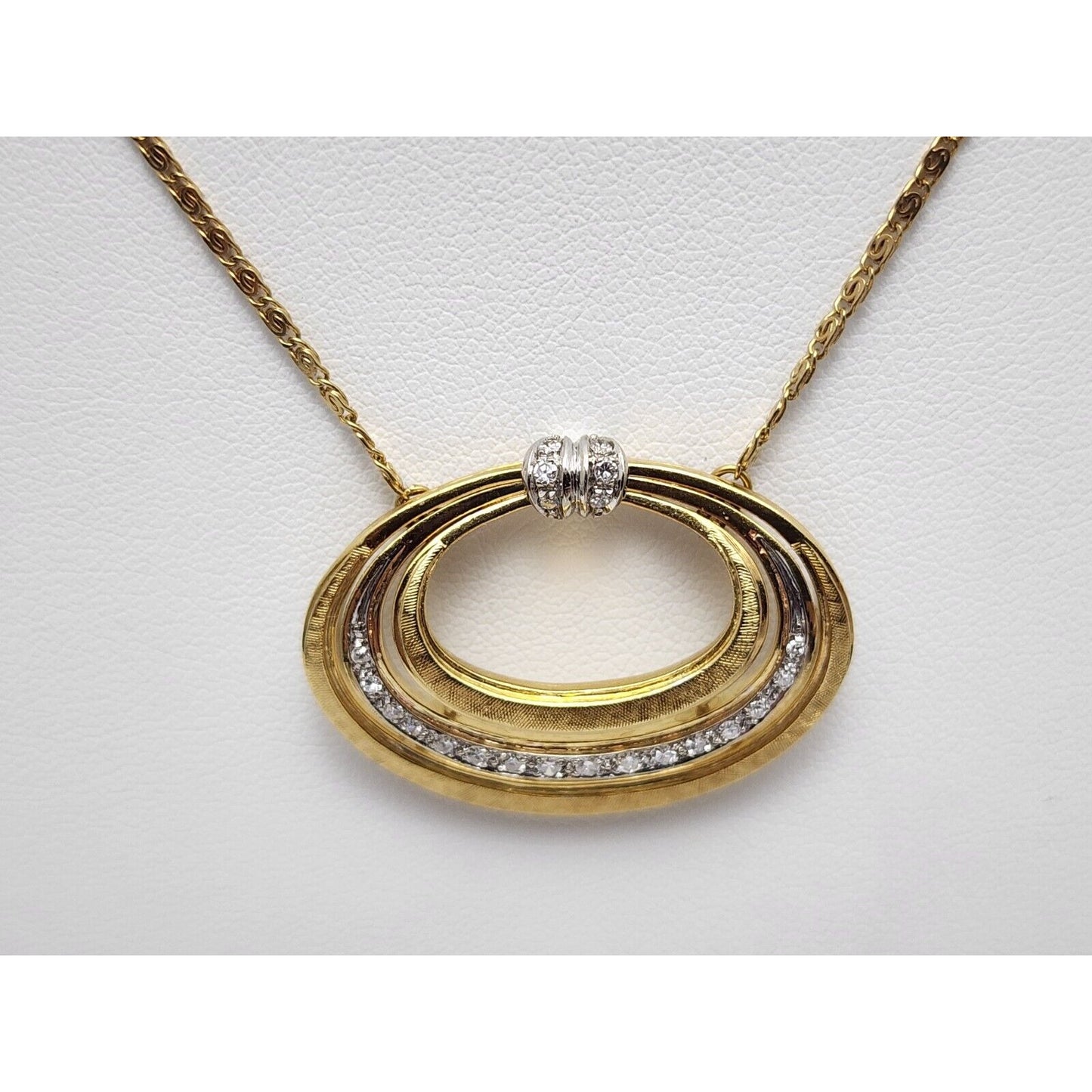 Vintage 18K Two Tone Gold Diamond Oval Pendant Link Chain Necklace