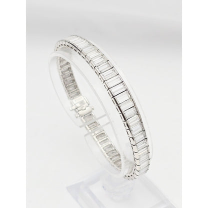 900 Platinum Baguette Cut Diamond Graduated Tennis Link Bracelet