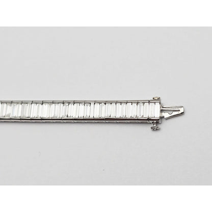 900 Platinum Baguette Cut Diamond Graduated Tennis Link Bracelet