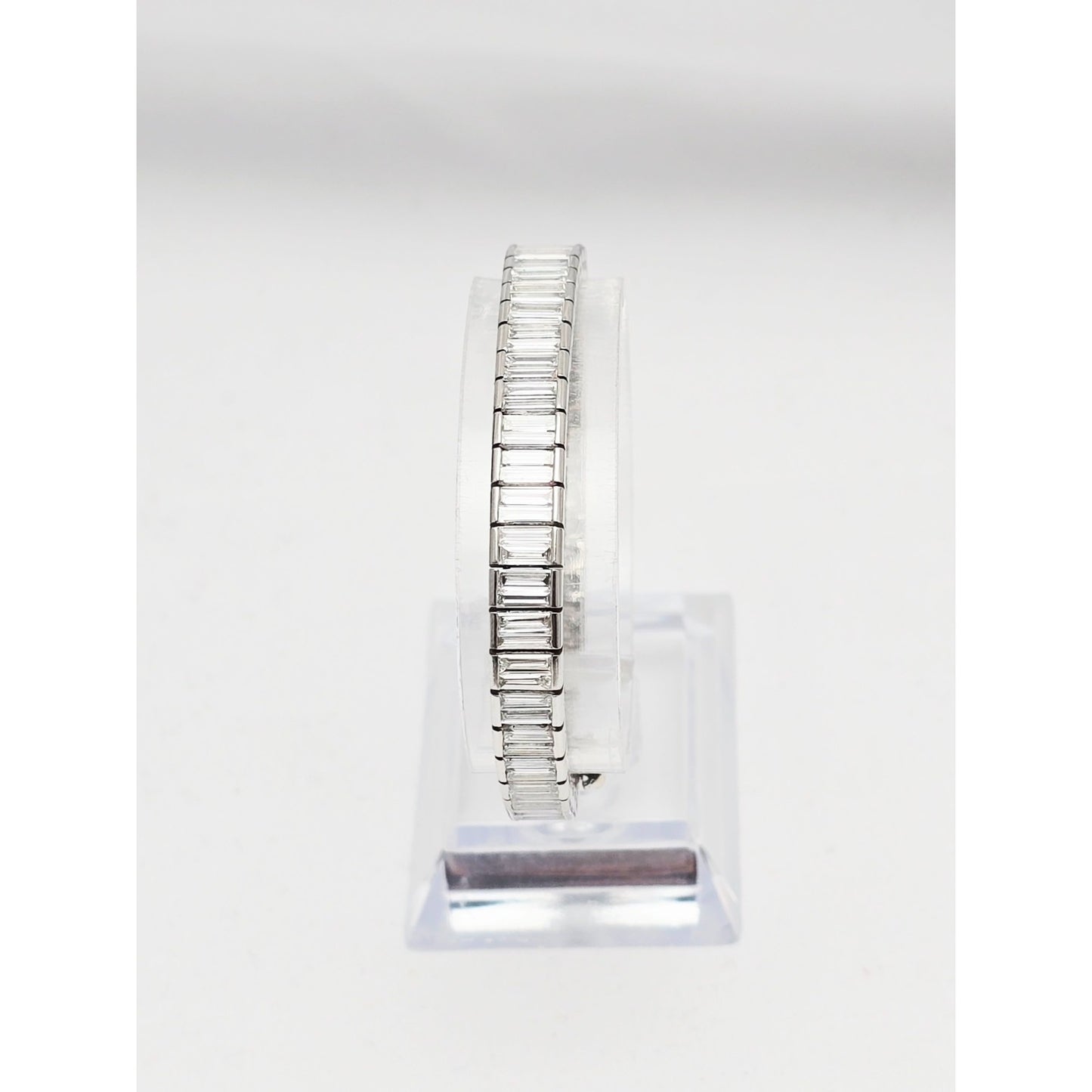 900 Platinum Baguette Cut Diamond Graduated Tennis Link Bracelet