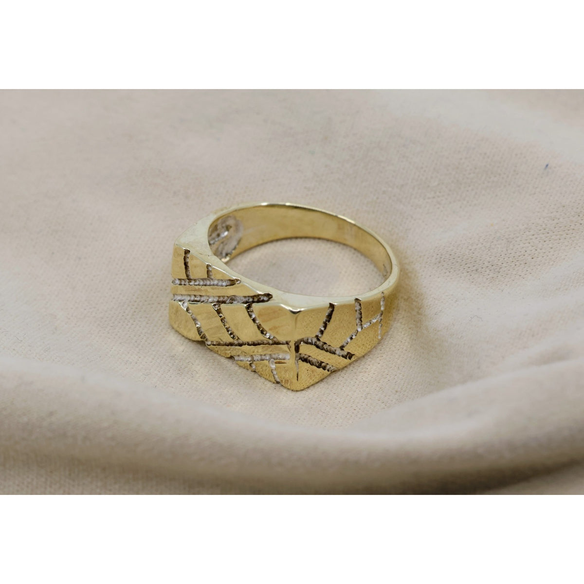 10K Yellow Gold Nugget Ring