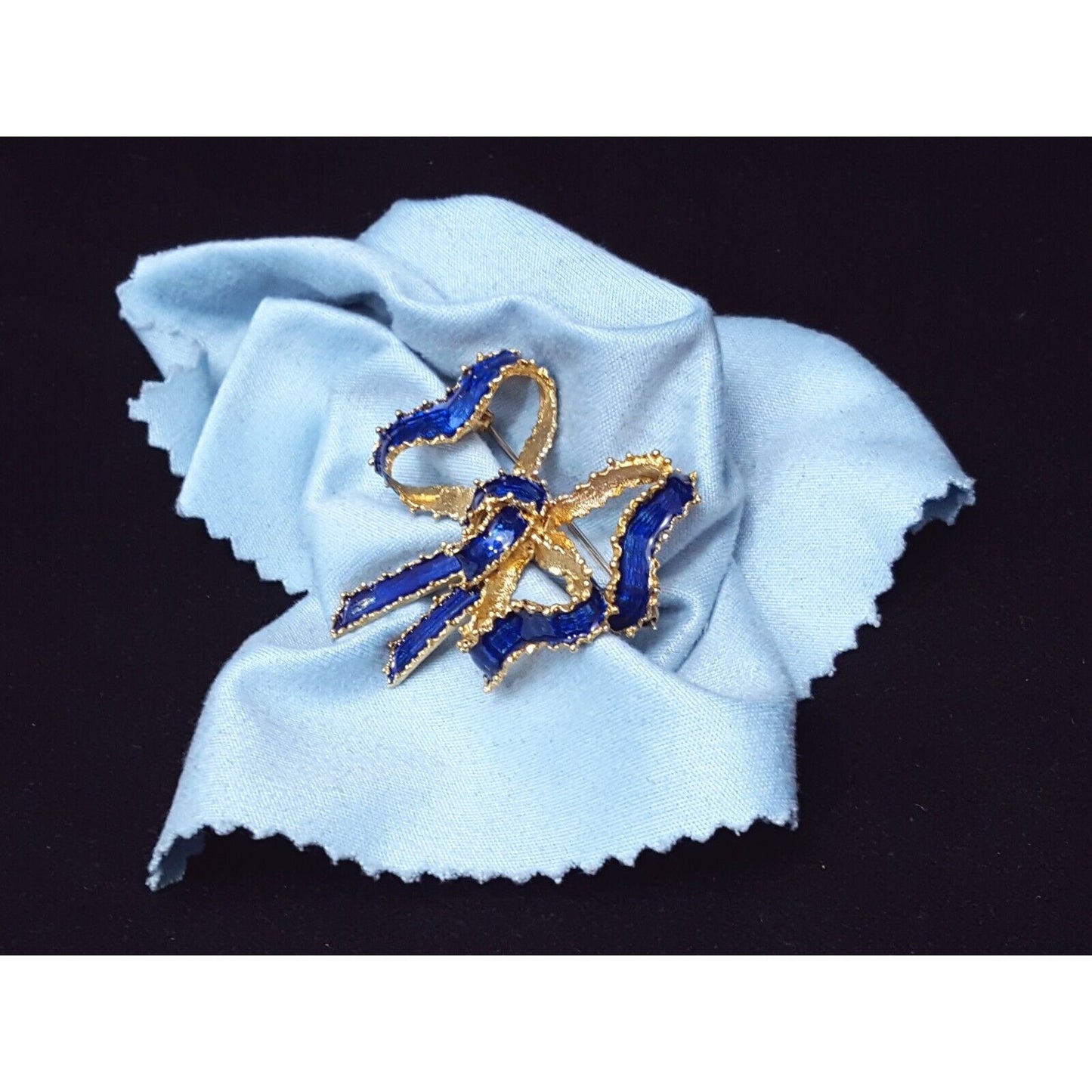 Vintage Victorian Tiffany & Co 18K Solid Yellow Gold Blue Enamel Bow Brooch Pin