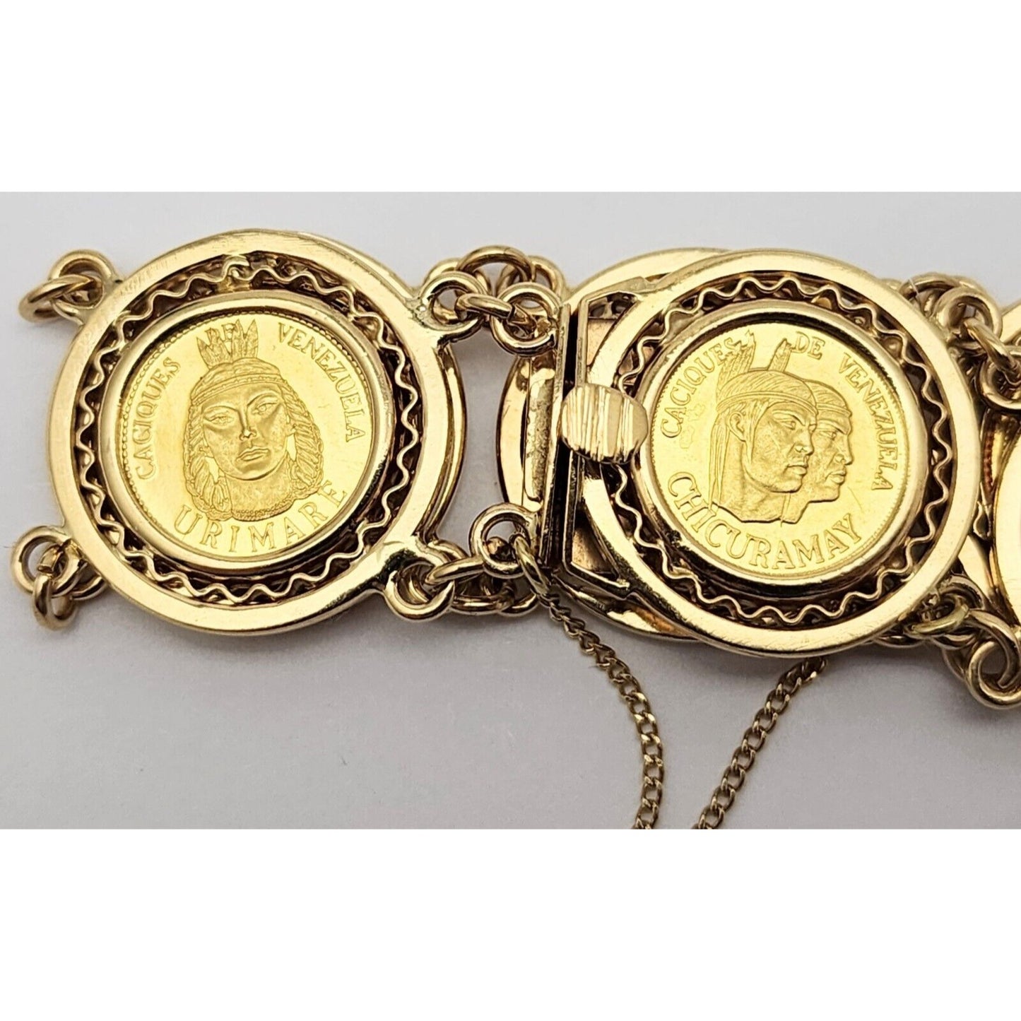 18K Yellow Gold Caciques De Venezuela 21K Gold Coin Link Bracelet