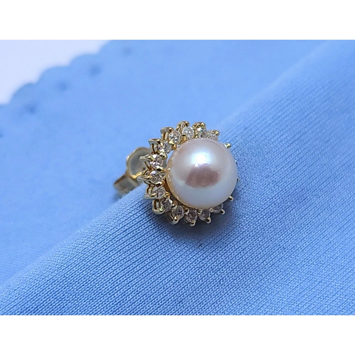 Single 14K Yellow Gold Round Pearl & Diamond Stud Earring