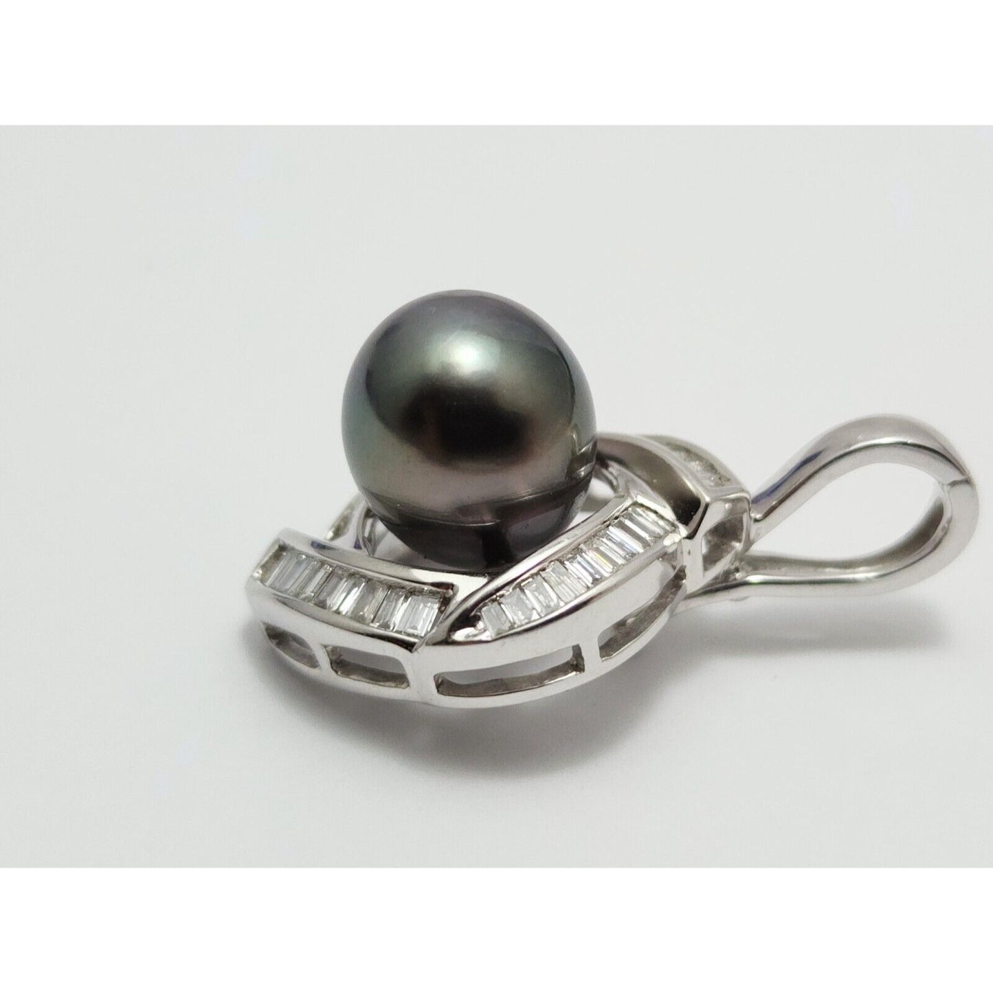 14K Solid White Gold Drop Dangle Tahitian Pearl & Diamond Charm Pendant