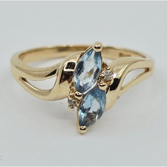 14K Yellow Gold Aquamarine & Diamond Ring