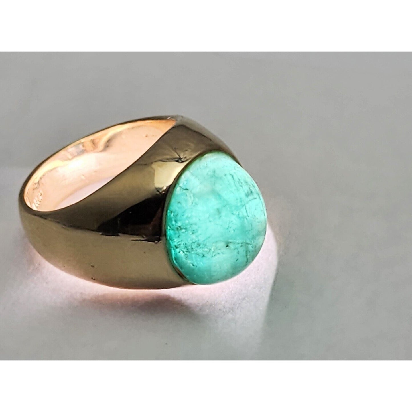 14K Yellow Gold Green Chalcedony Ring