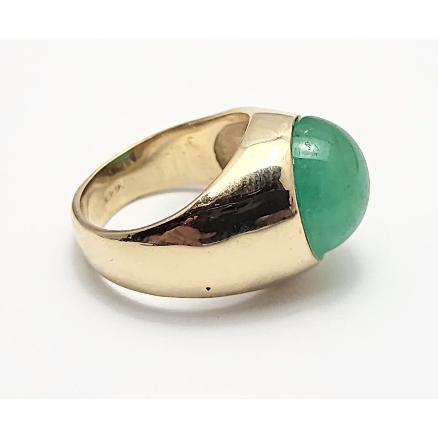 14K Yellow Gold Green Chalcedony Ring