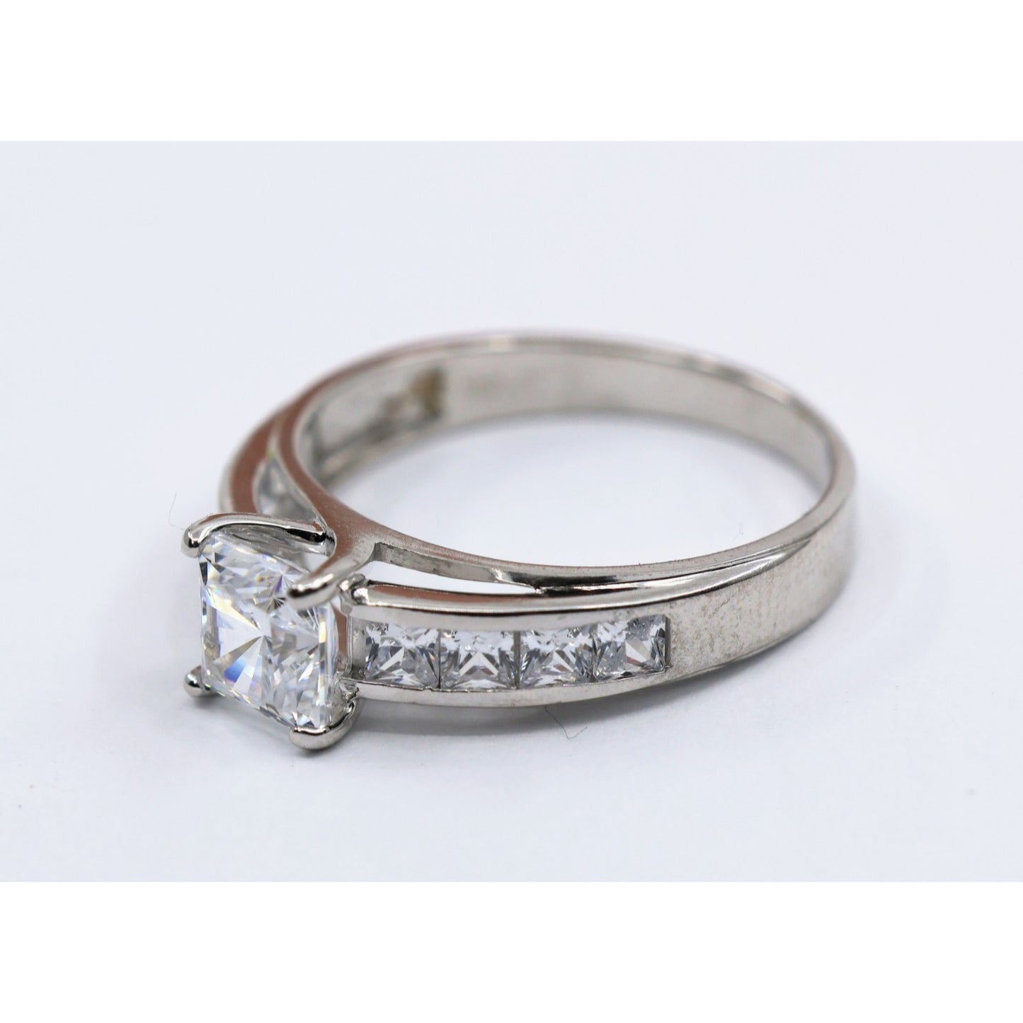14K White Gold Princess Cut Invisible Setting CZ Engagement Ring