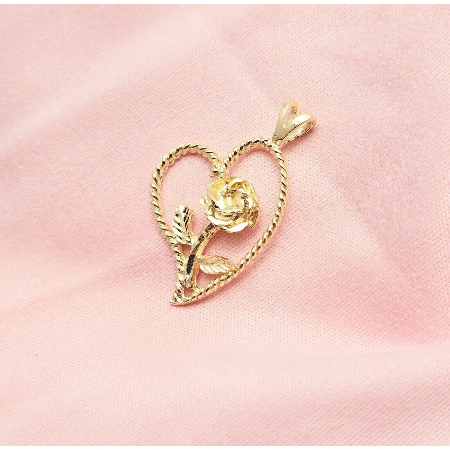 14K Yellow Gold Diamond Cut Flower Rose in Open Heart Charm Pendant