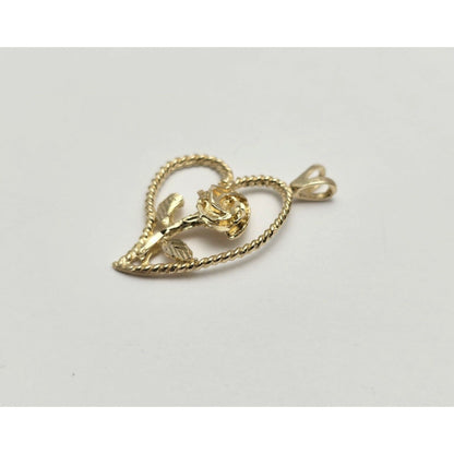 14K Yellow Gold Diamond Cut Flower Rose in Open Heart Charm Pendant
