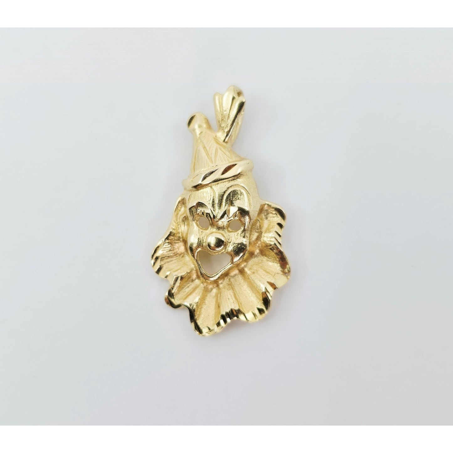 14K Yellow Gold Laughing Clown Dangle Charm Pendant